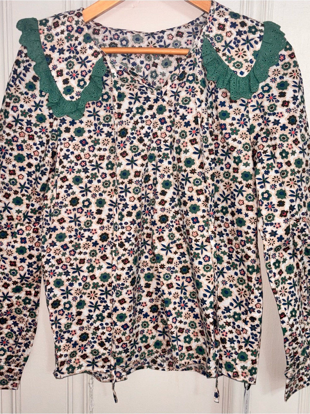 NWT Cider women small Floral Eyelet Collar Blouse in Green & Navy cottage core